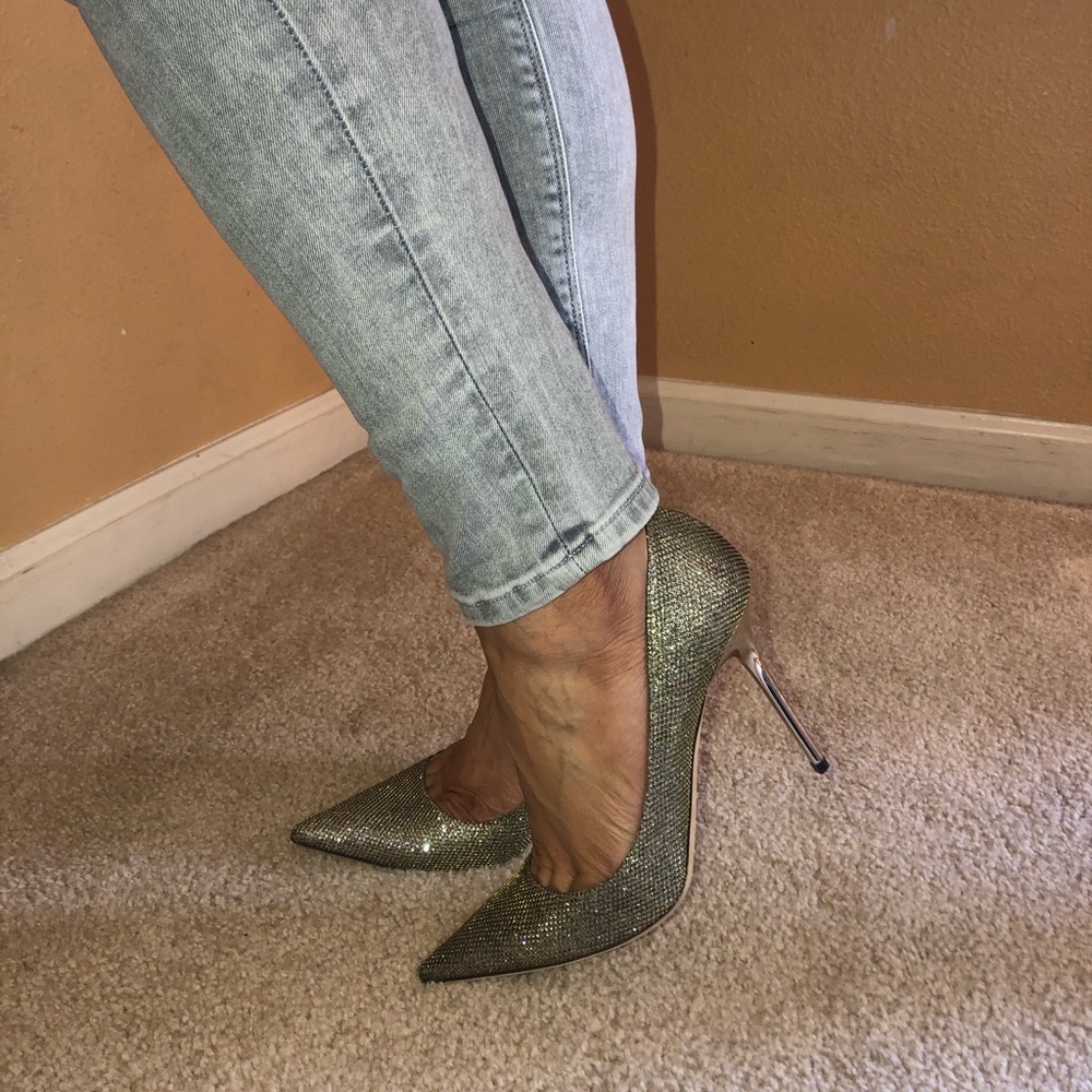 Jimmy Choo Metallic Gold Lamé Glitter Fabric Pumps